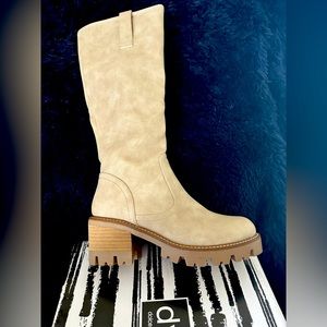 New in the box Never worn Dolce Vita size 8